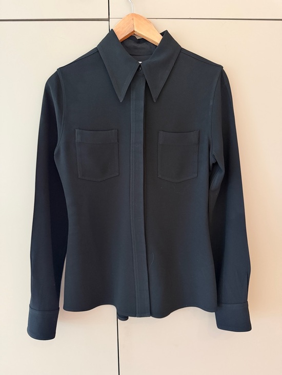 Victoria Beckham Tops - Victoria Beckham black patch pocket crepe shirt size 6 U.S. or 10 U.K.